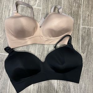 38DD bras black and tan